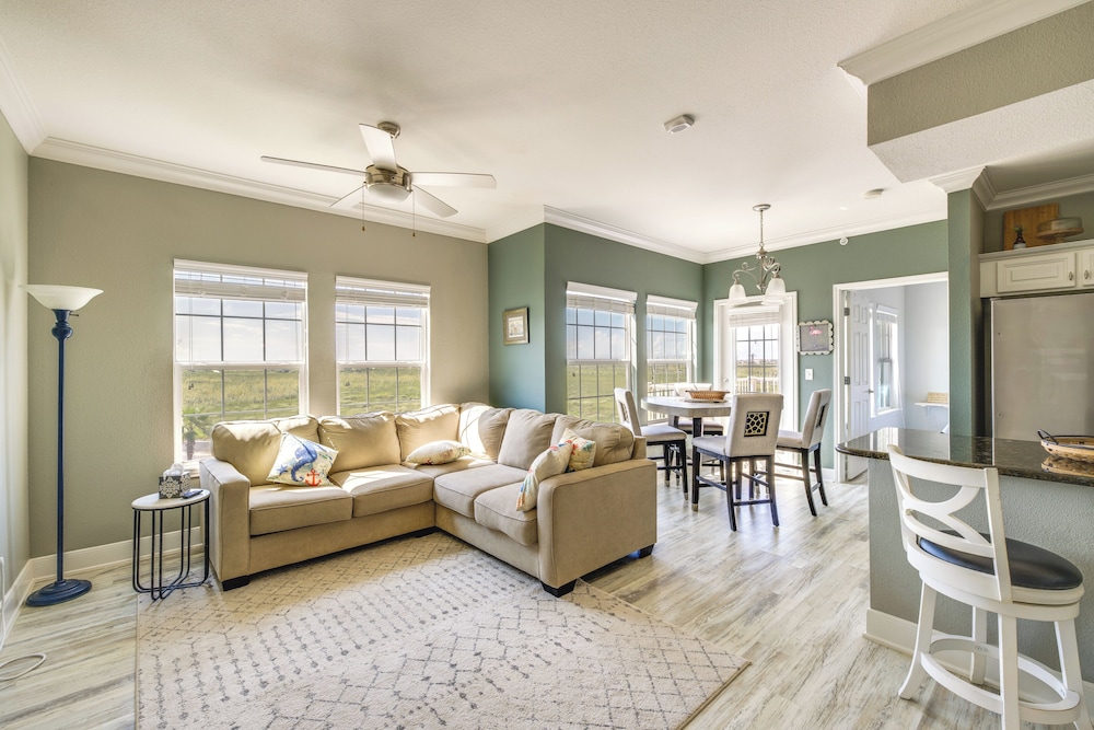 Walk to Beach: Corpus Christi Gem on Padre Island — 4-Star Luxury Hotel in Corpus Christi, United States