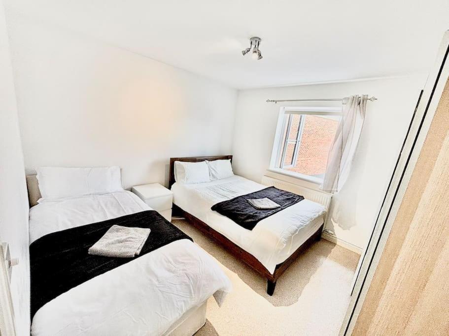 Reading Getaway For Families & Business & Parking
