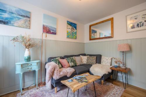 St Ives apartment less than 5 minutes walk to beach parking available — 4-Star Luxury Hotel in St Ives, United Kingdom