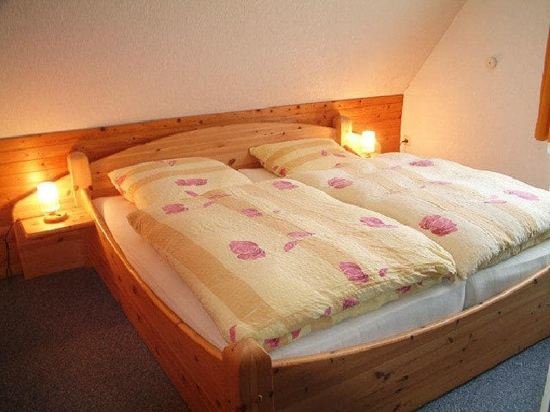 Haus Reni — 4-Star Luxury Hotel in Busum, Germany