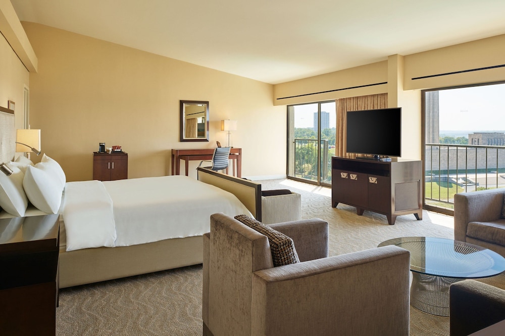 The Westin Kansas City at Crown Center - photo 23