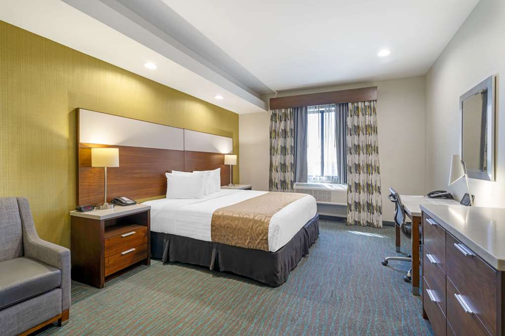 Best Western Plus Gardena Inn & Suites - photo 6