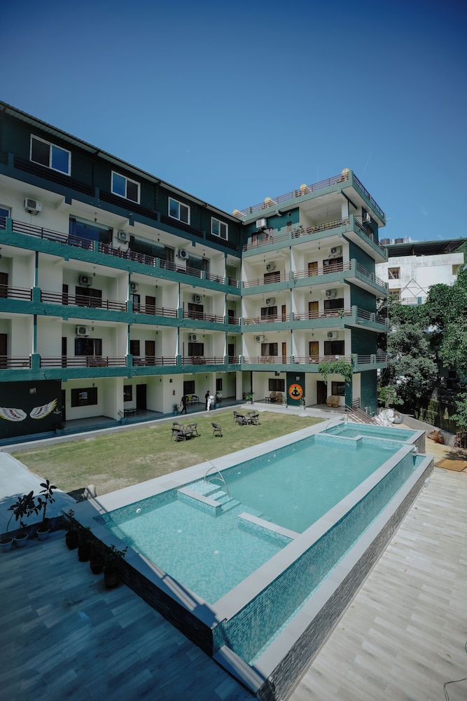 Shivansh Green Resort — Narendranagar