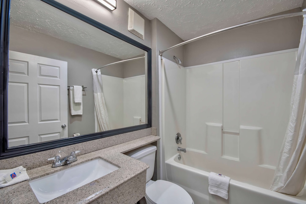 Motel 6 Stafford TX Sw Houston Sugarland - photo 21