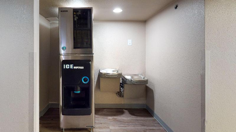 Aggieland Boutique Hotel - photo 14