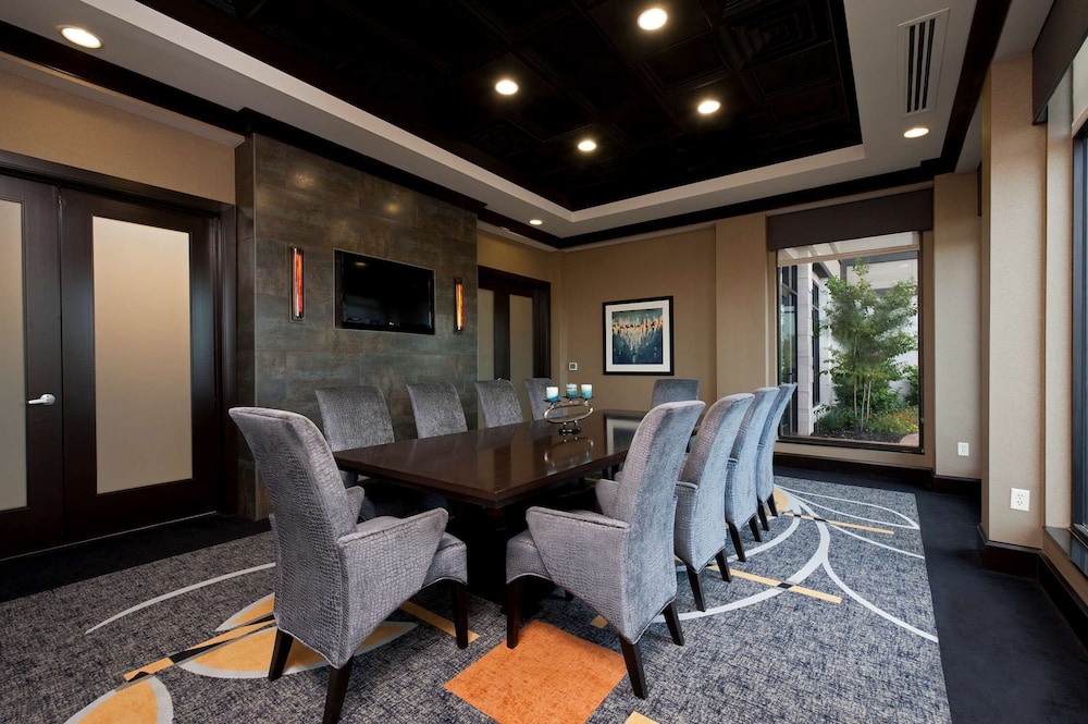 Hilton Garden Inn Fort Worth Alliance Airport - photo 68