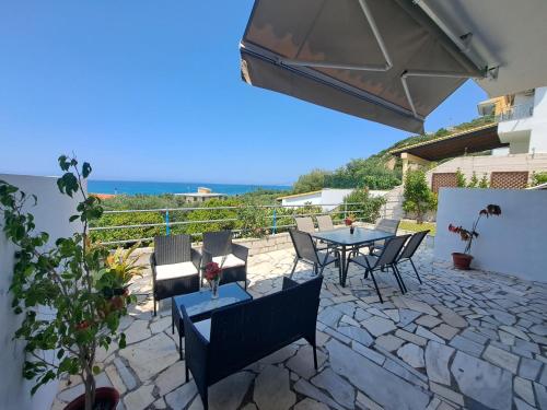 Olive tree villa — 4-Star Luxury Hotel in None, Greece