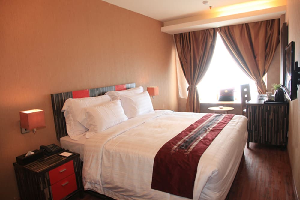 Lion Hotel & Plaza — Manado — photo 5