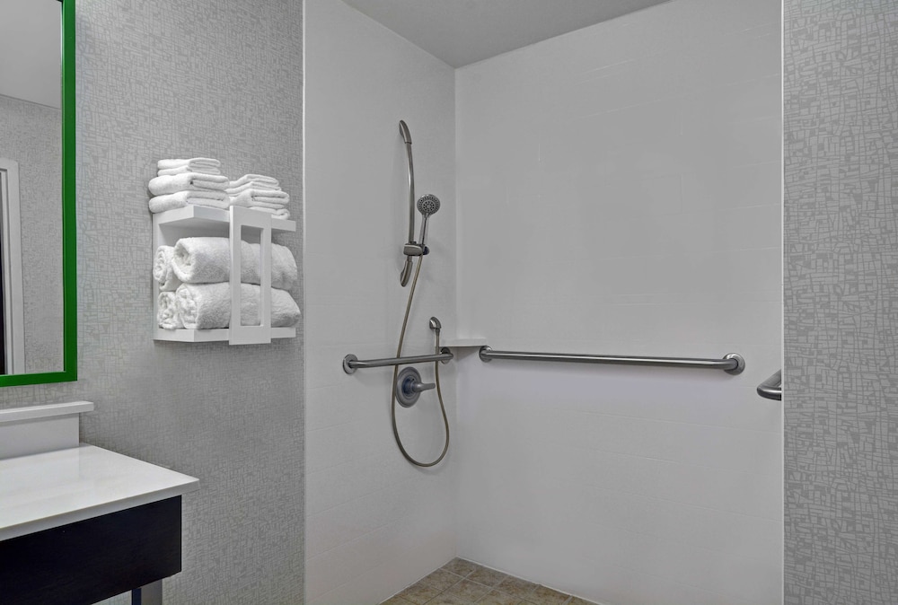 Hampton Inn Charlotte Monroe - photo 29