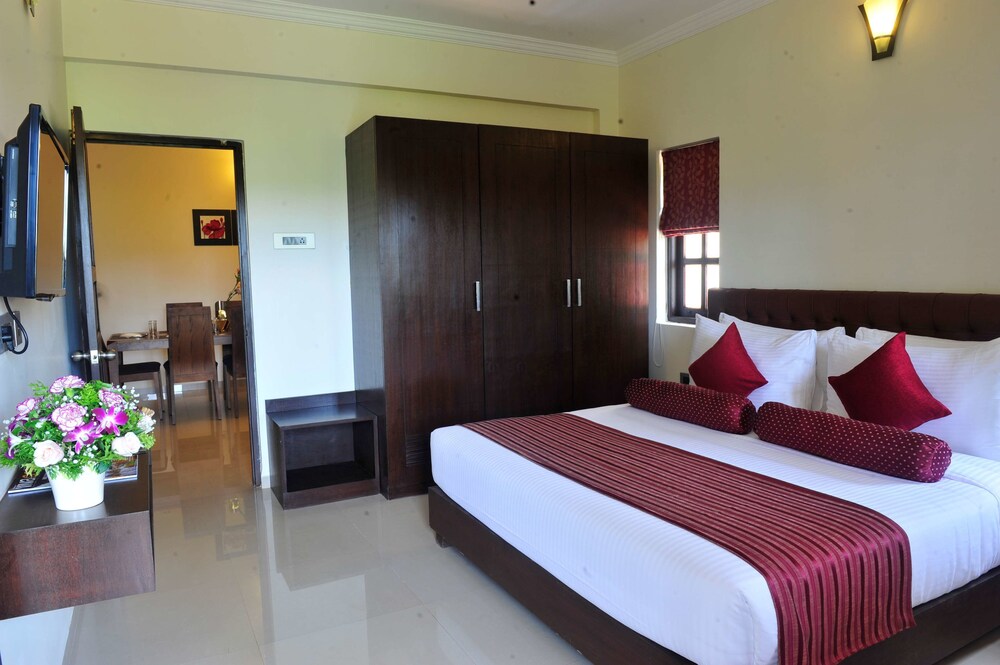 Golden Tulip Goa Candolim in Candolim, India