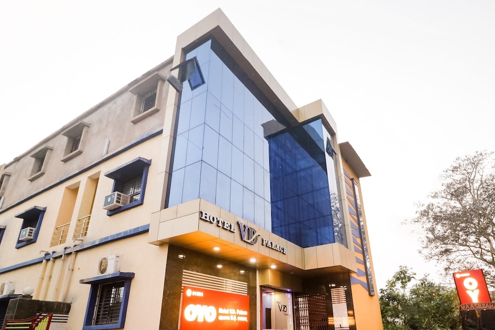 Oyo 61384 Hotel Vd Palace in Bargarh, India