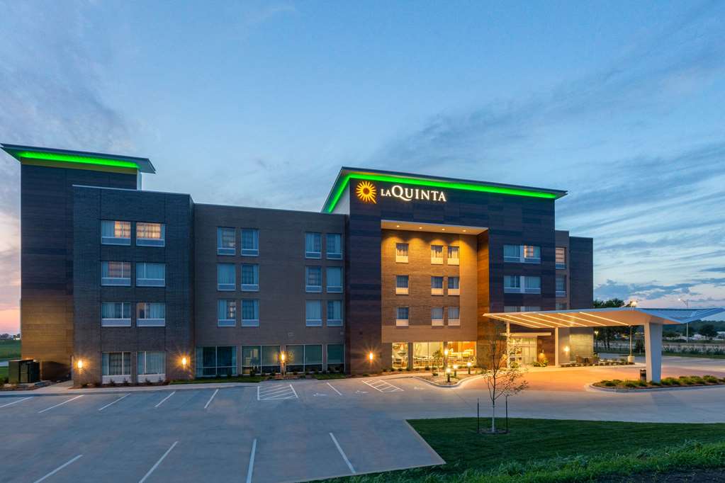 La Quinta by Wyndham Altoona Des Moines - featured photo