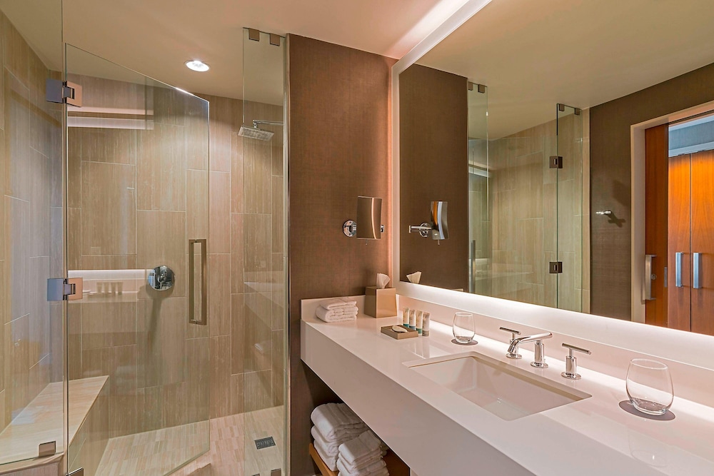 The Westin At The Woodlands - photo 39