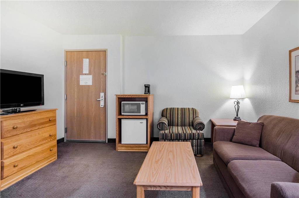 Rodeway Inn Hesston KS - photo 17