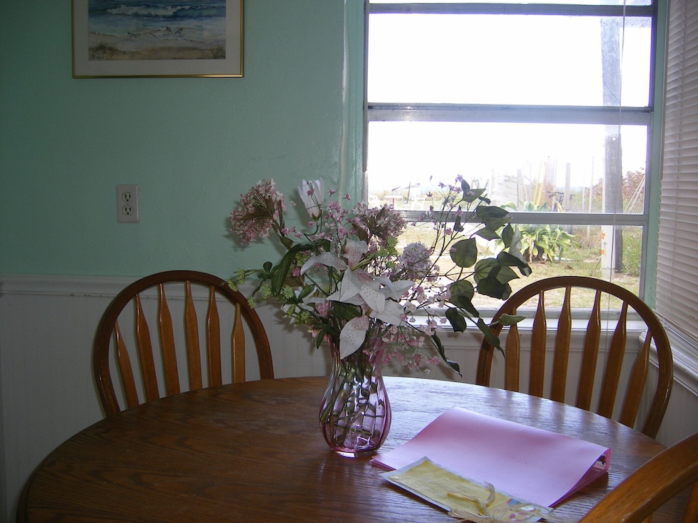 Sea Scape Oceanfront Motel - photo 7