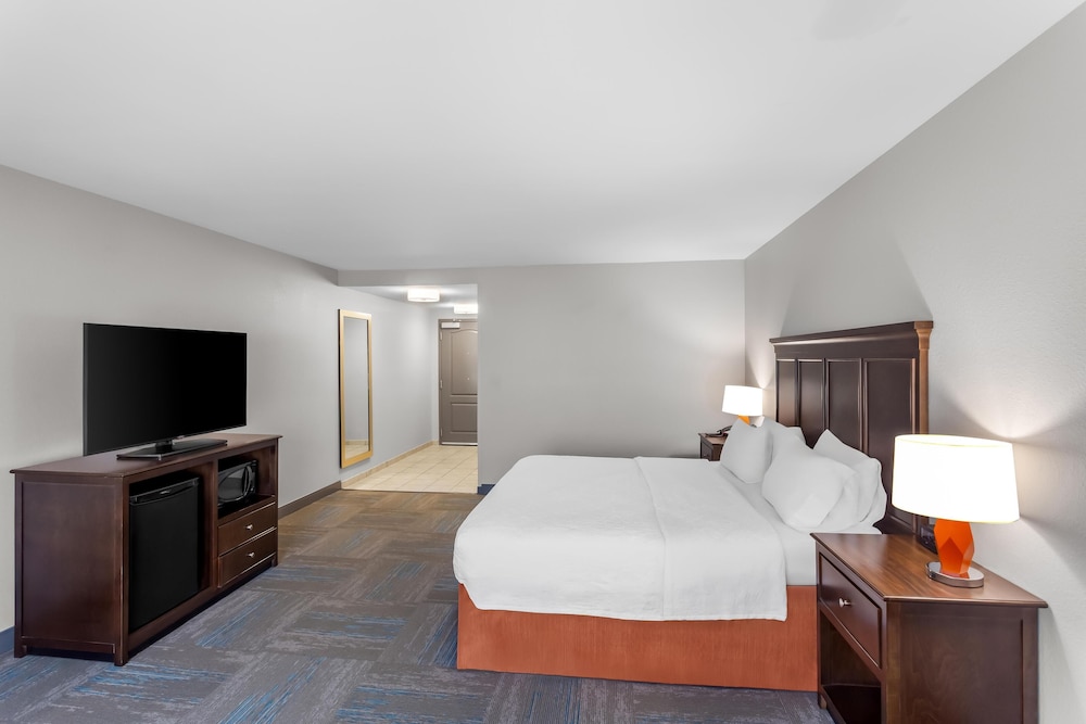 Hampton Inn Huntington University Area - photo 25