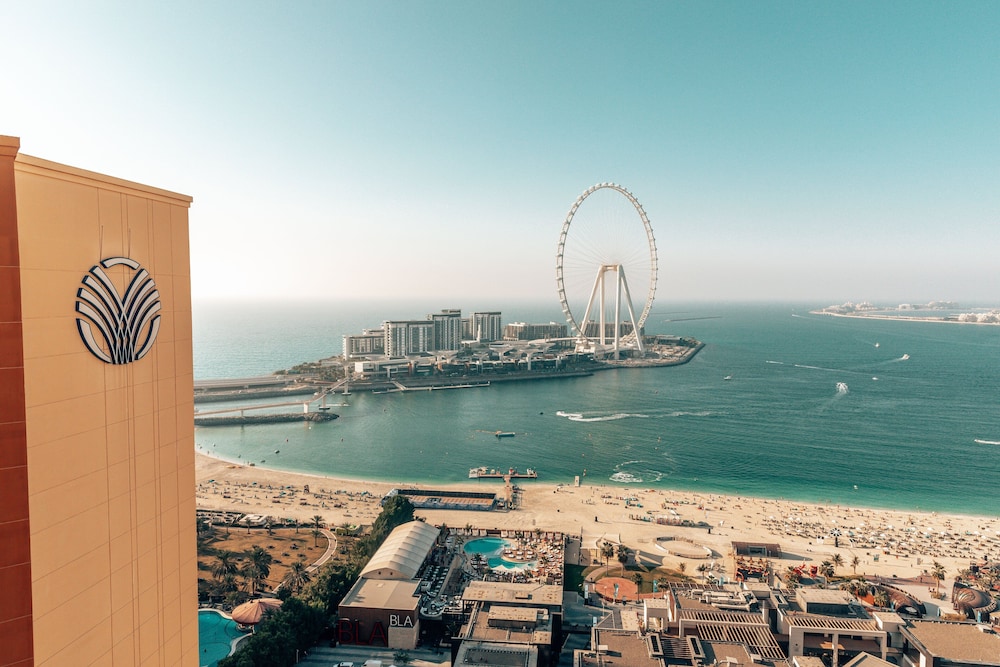 Amwaj Rotana Jumeirah Beach Residence