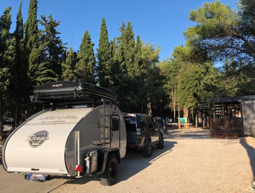 Camping Vransko jezero Crkvine — 4-Star Luxury Hotel in Pakostane, Croatia