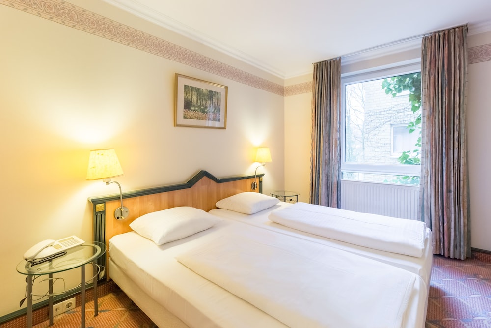 Arcadia Hotel Dusseldorf — Erkrath