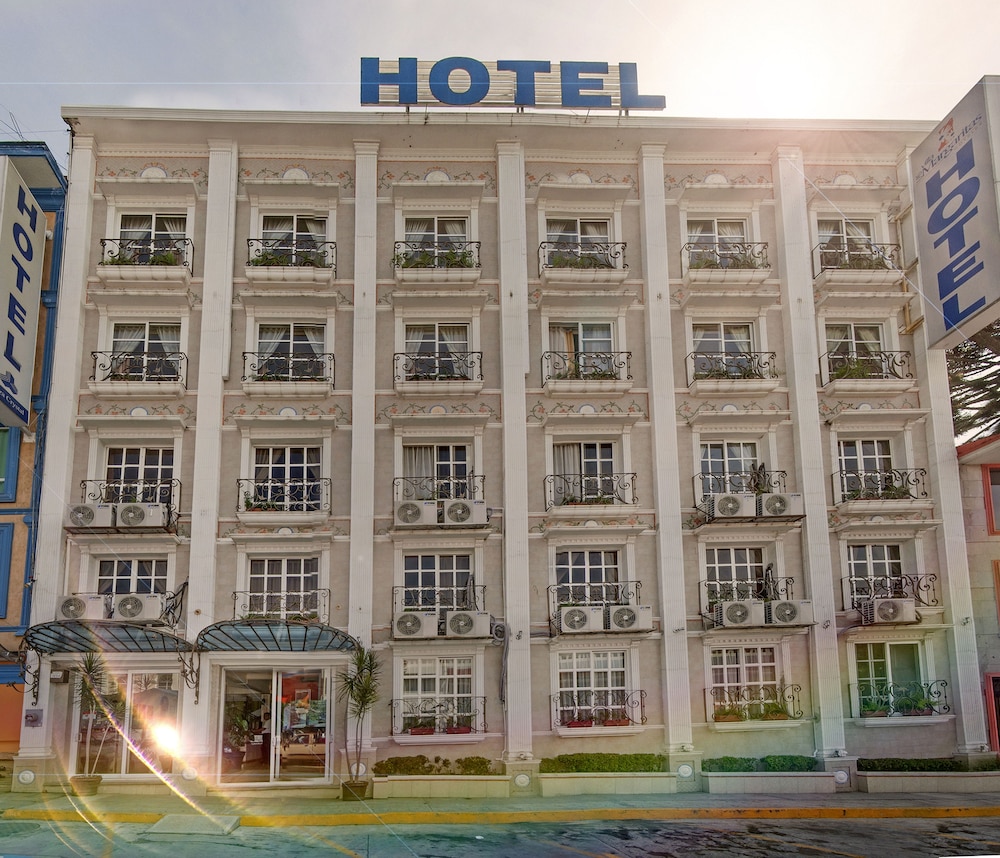 Villa las Margaritas Plaza Cristal — 4-Star Luxury Hotel in Xalapa De Enriquez, Mexico
