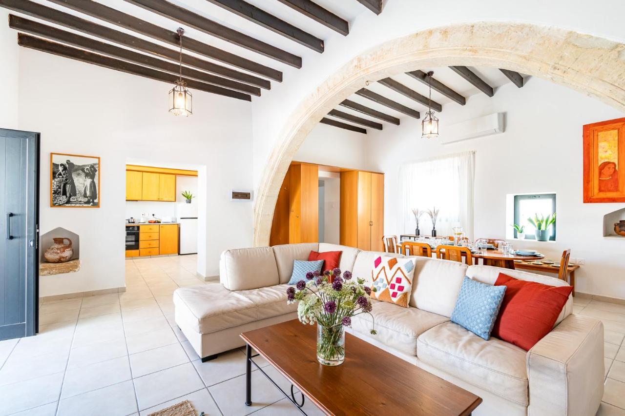 KAMARA Boutique Guest Houses by Ezoria Villas