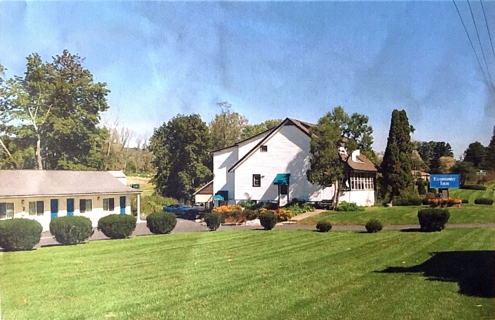 Economy Inn Ithaca - photo 2