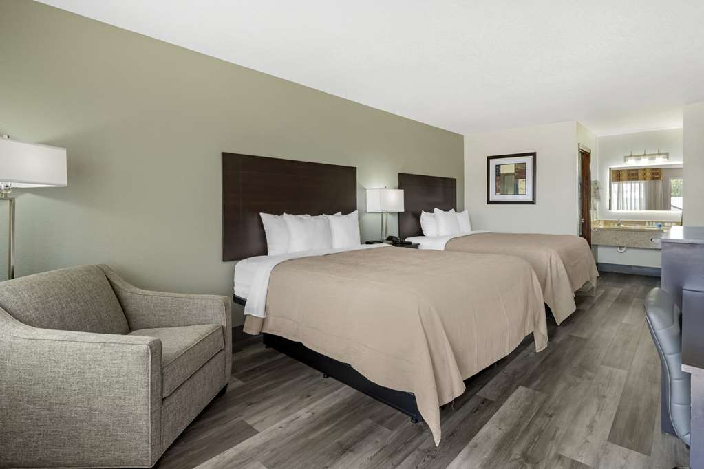 Quality Inn Siloam Springs West - photo 20