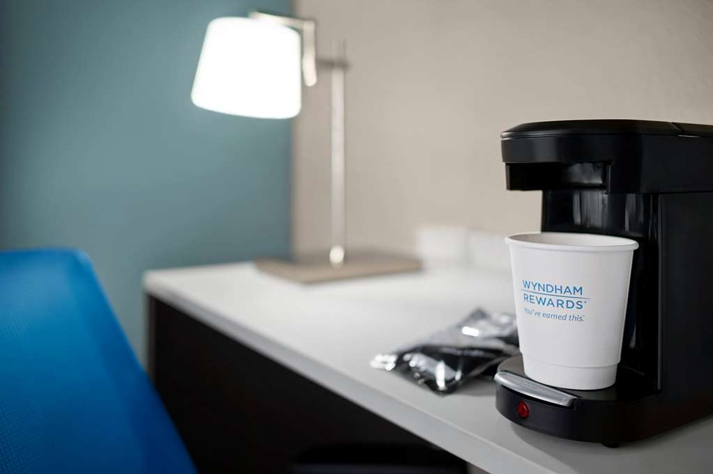 La Quinta Inn by Wyndham Columbus Dublin - photo 17