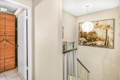 Bahia Vista C63 — Avalon — photo 4