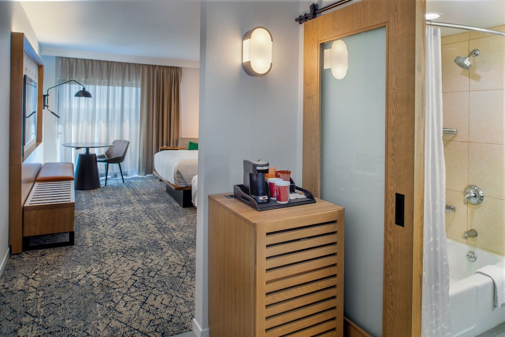 Sheraton Westport Plaza Hotel St. Louis - photo 32