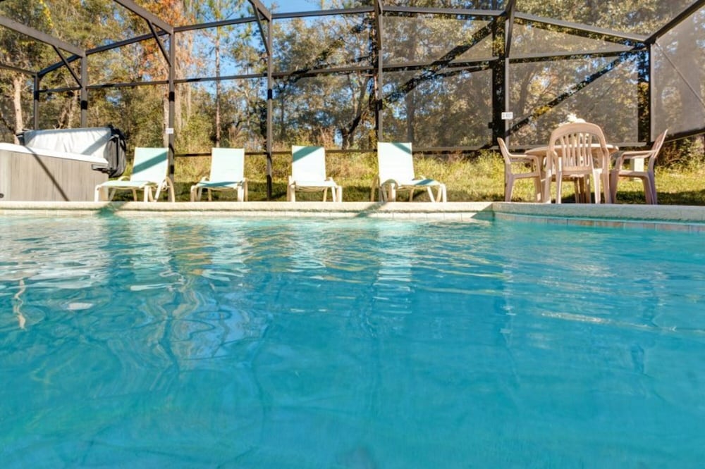 SKC Villa Emerald Island Resort - photo 24