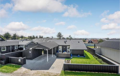 Nice Home In Blokhus With Kitchen — 5-Star Luxury Hotel in None, Denmark
