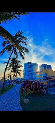 Apto na Praia de Atalaia a 100 metros da Passarela do Caranguejo — 4-Star Luxury Hotel in Aracaju, Brasil