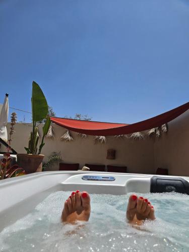 RIAD AWEL 3 chambres & jacuzzi au coeur de la Medina — 4-Star Luxury Hotel in Marrakesh, Morocco