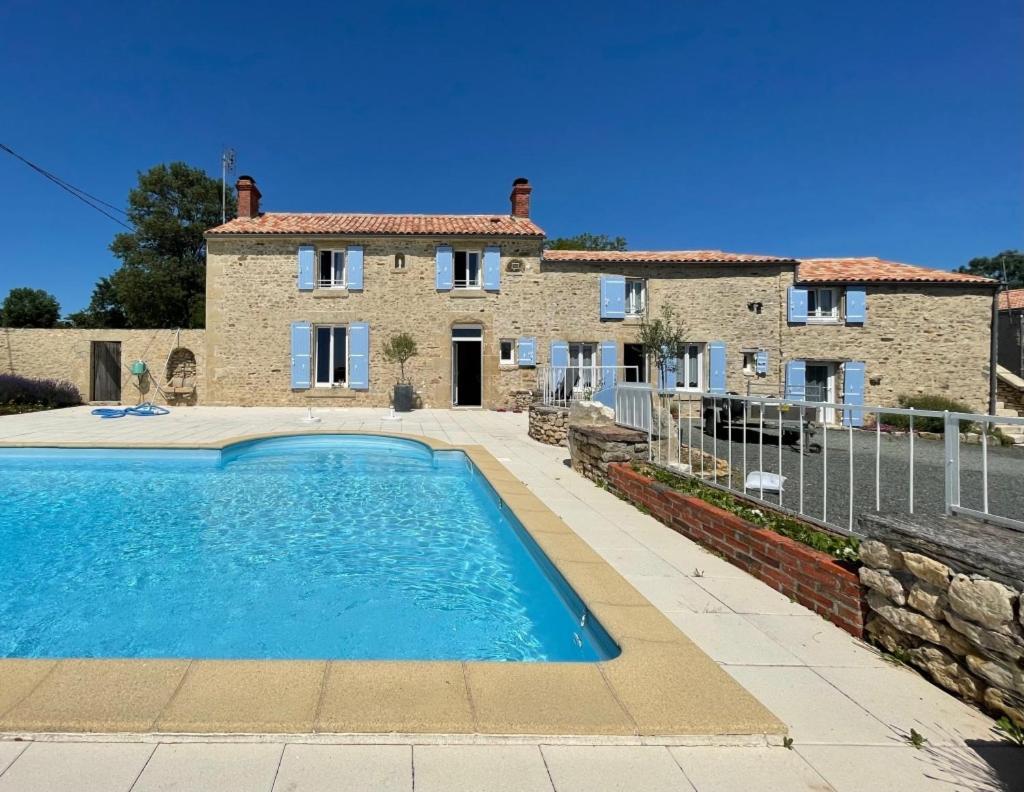 La Frouardiere 3 Gites de Charme pet-friendly hotel Antigny