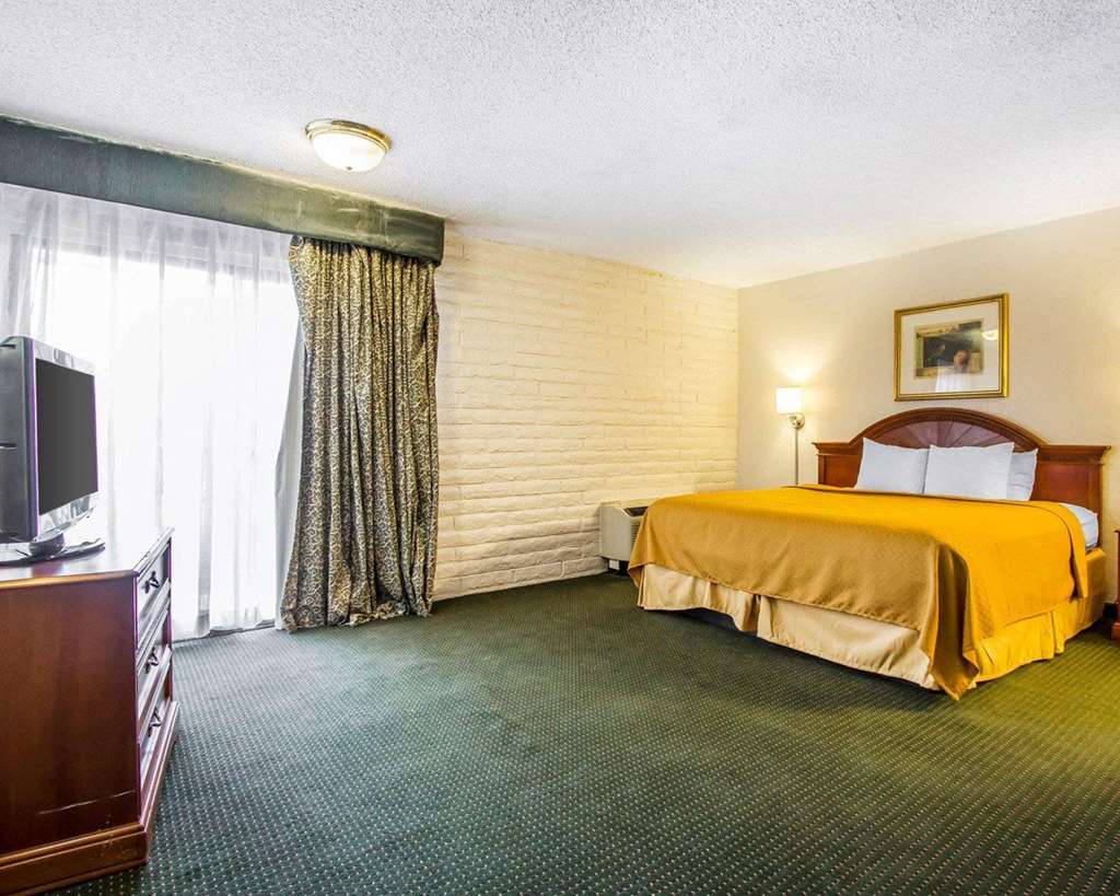 Quality Inn Tucson Downtown near Convention Center - photo 8