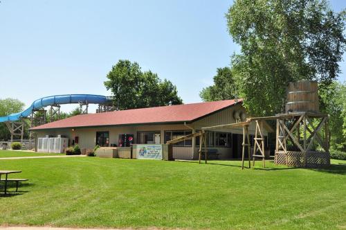 Fremont RV Campground Cottage 21 - photo 12
