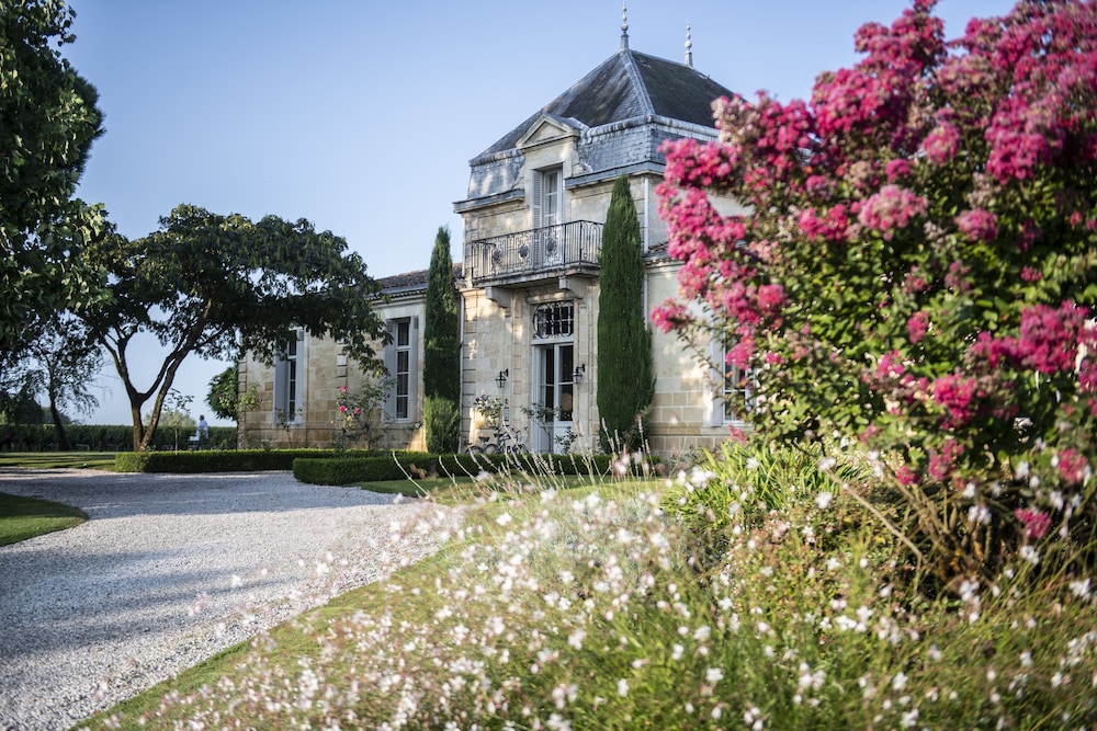 Château Cordeillan Bages Relais & Châteaux — 5-Star Luxury Hotel in Pauillac, France