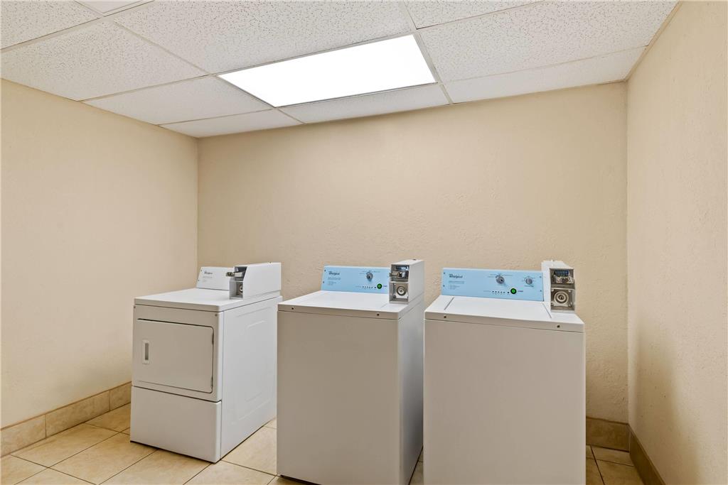 Days Inn by Wyndham Petersburg South Fort Lee - photo 30