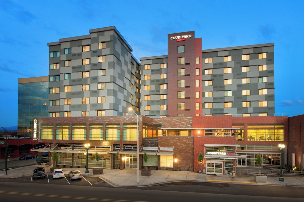 Courtyard by Marriott Seattle Everett Downtown in Everett, United States