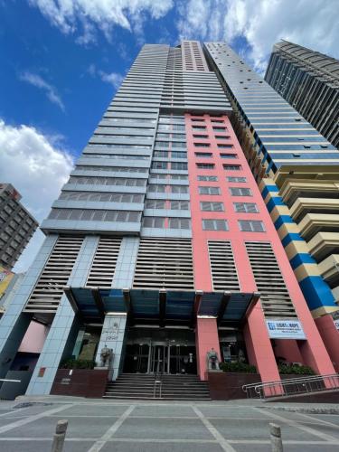 Studio Unit at Pearl of The Orient Tower in Front of US Embassy — 4-Star Luxury Hotel in Manila, Philippines