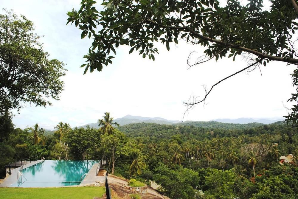 Victoria Range Holiday Resort — 4-Star Luxury Hotel in Kandy, Sri Lanka
