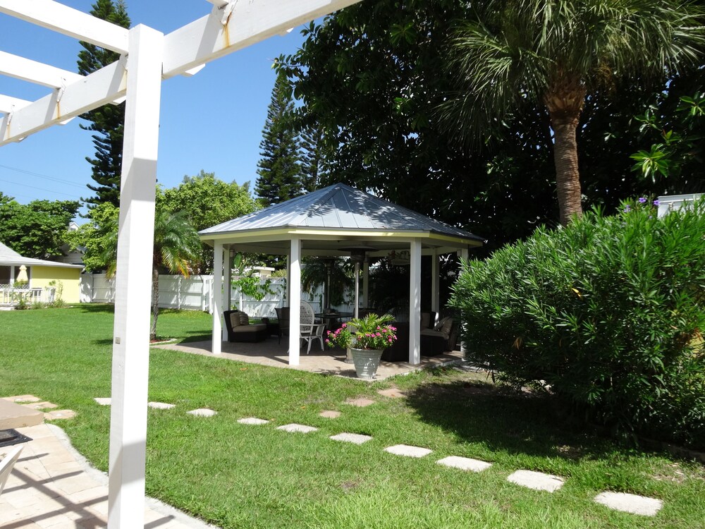 Queen's Gate Resort - photo 30