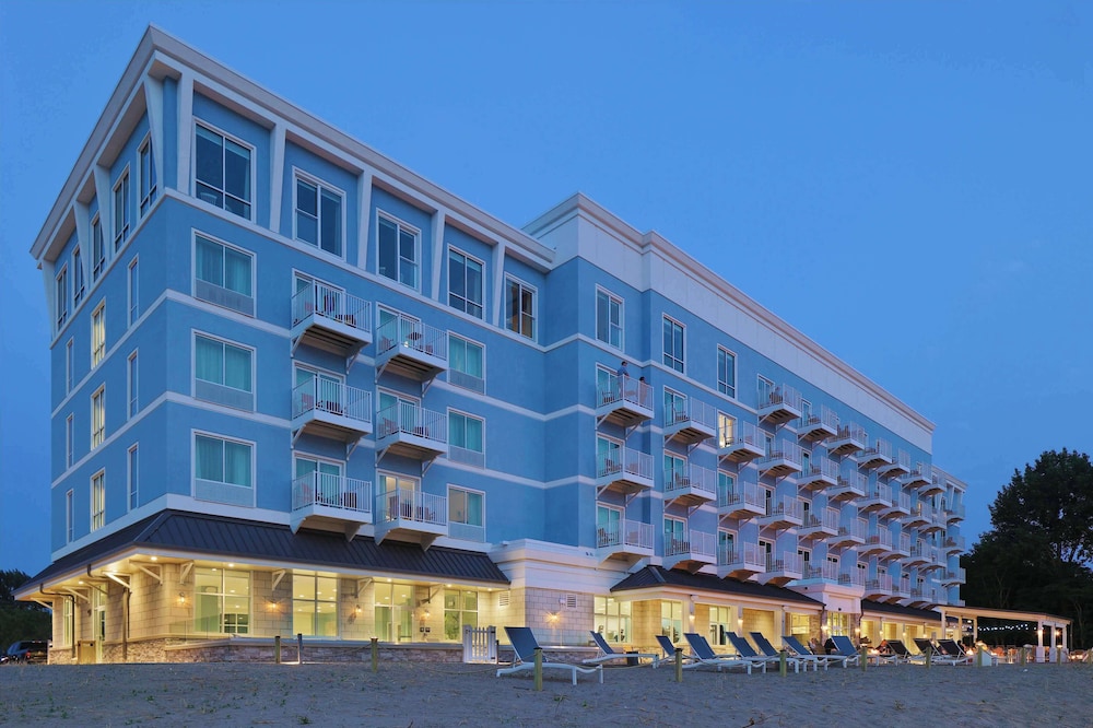 Hampton Inn & Suites Manistee Waterfront - featured photo