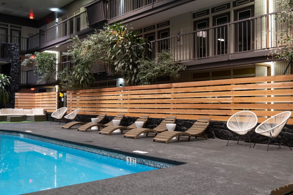 The Westerner Extended Stay - photo 32