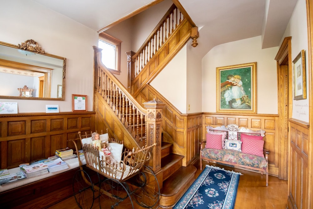 Garden Gate BnB - photo 2