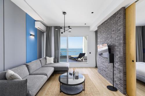 Oddity Seafront Penthouse Apartments — 4-Star Luxury Hotel in Thessaloniki, Greece