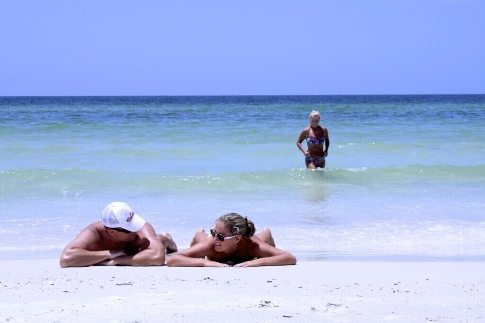 Beach Sands A 203 by Anna Maria - photo 59