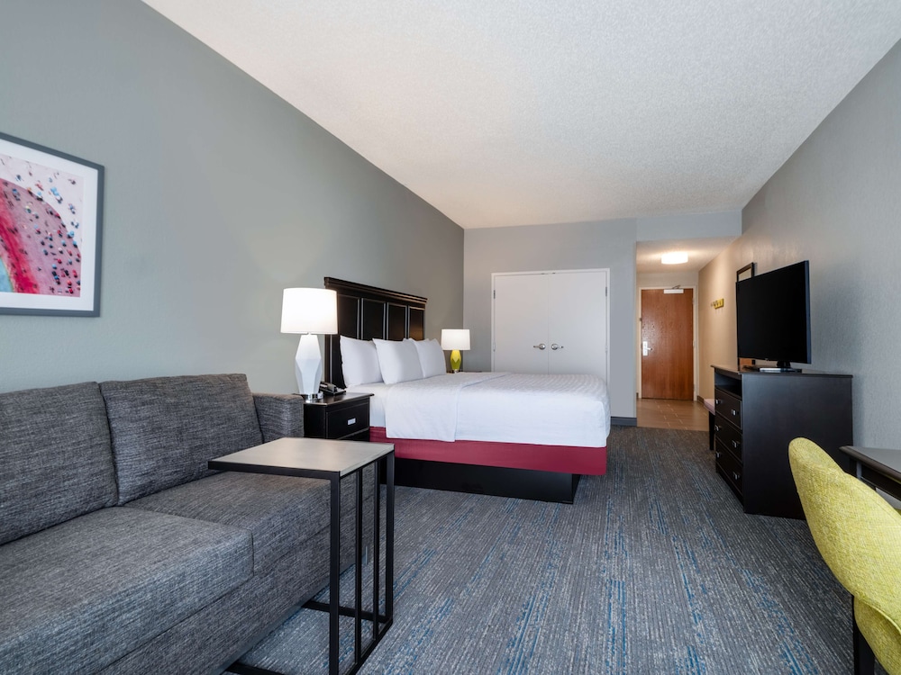 Hampton Inn West Palm Beach Florida Turnpike - photo 28