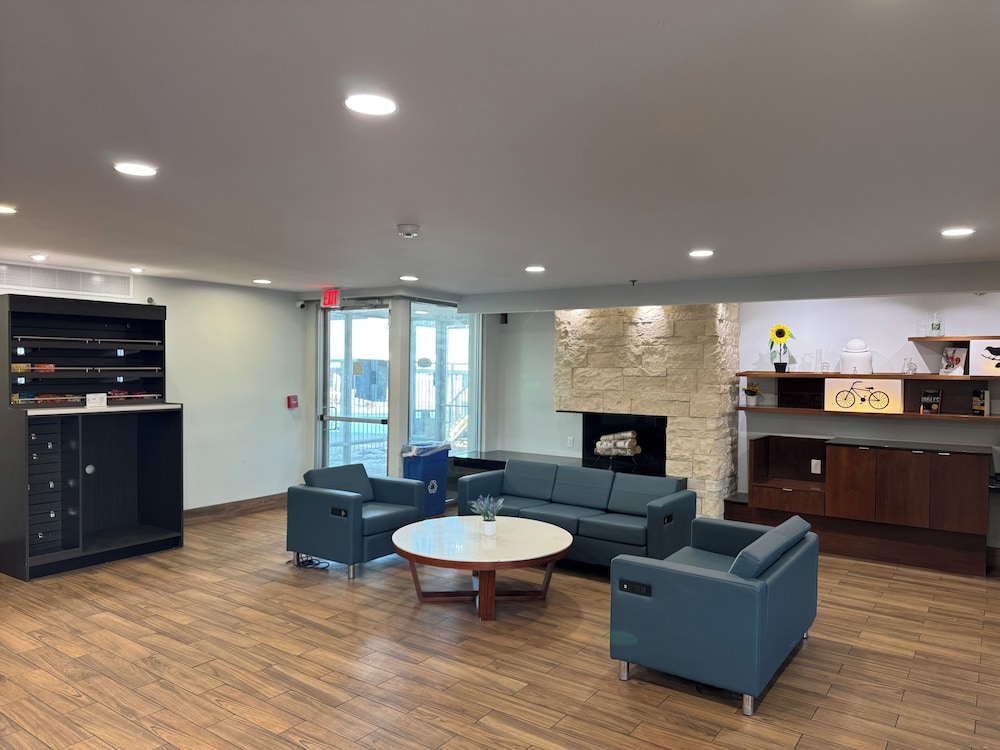 Baymont by Wyndham Dayton North - photo 5